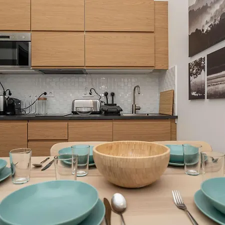 Ghetto - Gozsdu Court Three Roses Apartamento