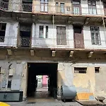 Three Roses Appartement